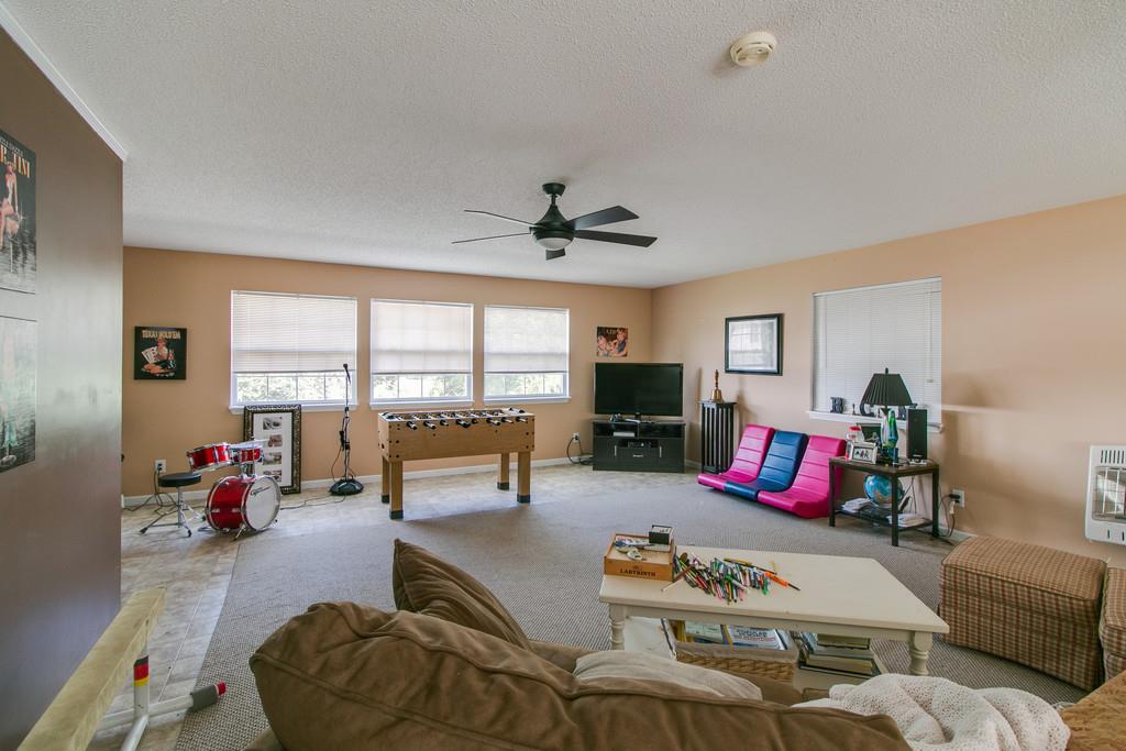 1099 Fannie Nicholson Road Chapmansboro, TN 37035 - Photo 19 of 27 Gallery Image 19