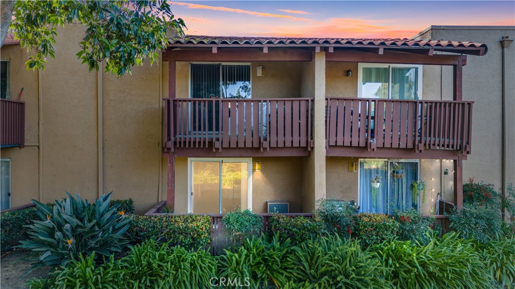 1030 West MacArthur Blvd Unit 21  