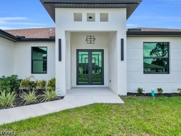$2,500 | 3003 52nd Street West, Lehigh Acres, FL 33971