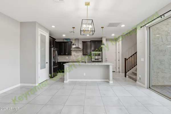 a picture of a bench in a cabinet