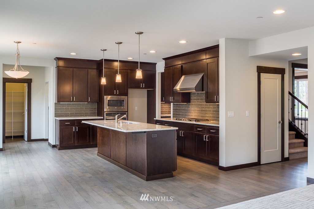 21411 9th Avenue Southeast Bothell, WA 98021 - Photo 9 of 22
