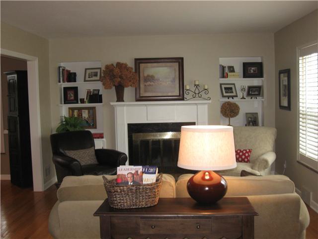 2656 Chester Road Upper Arlington, OH 43221 - Photo 3 of 12