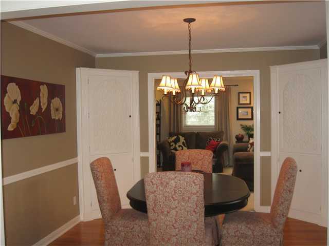 2656 Chester Road Upper Arlington, OH 43221 - Photo 4 of 12