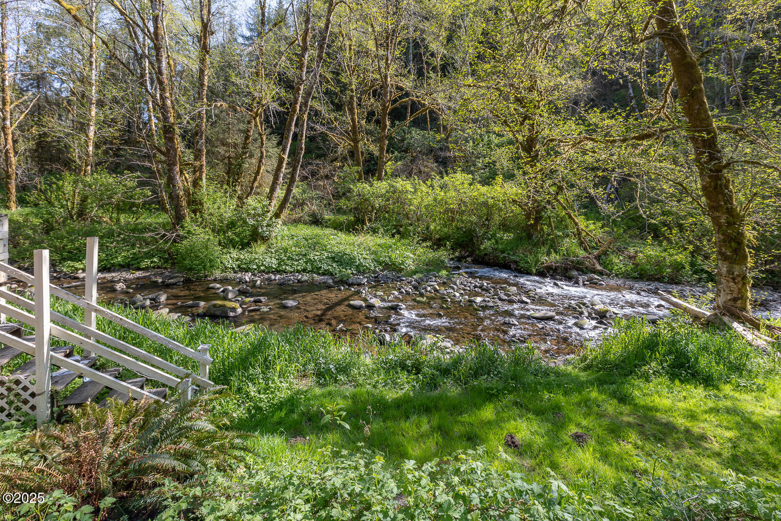 642 North New Bridge Road Otis, OR 97368 - Photo 4 of 13 642NNewBridge-10
