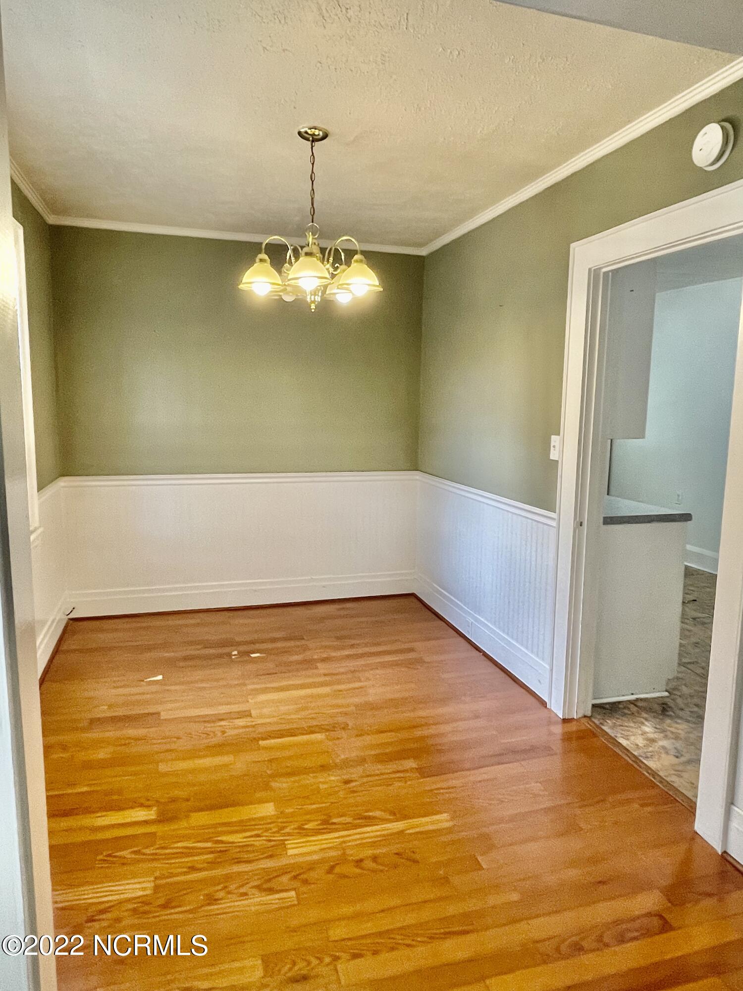 227 Confederate Avenue Rockingham, NC 28379 - Photo 15 of 22 Dining area