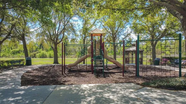 $300,000 | 13836 Daniels Landing Circle, Winter Garden, FL 34787