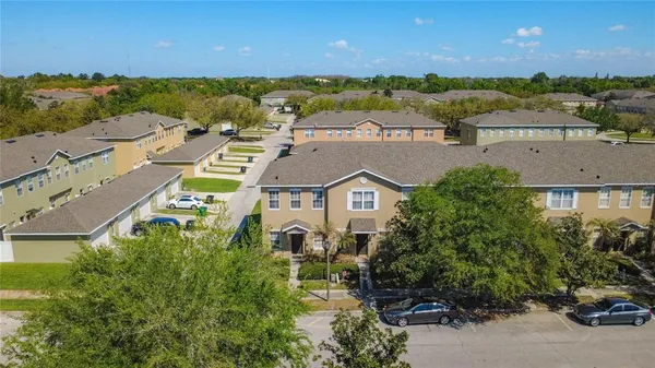 $300,000 | 13836 Daniels Landing Circle, Winter Garden, FL 34787