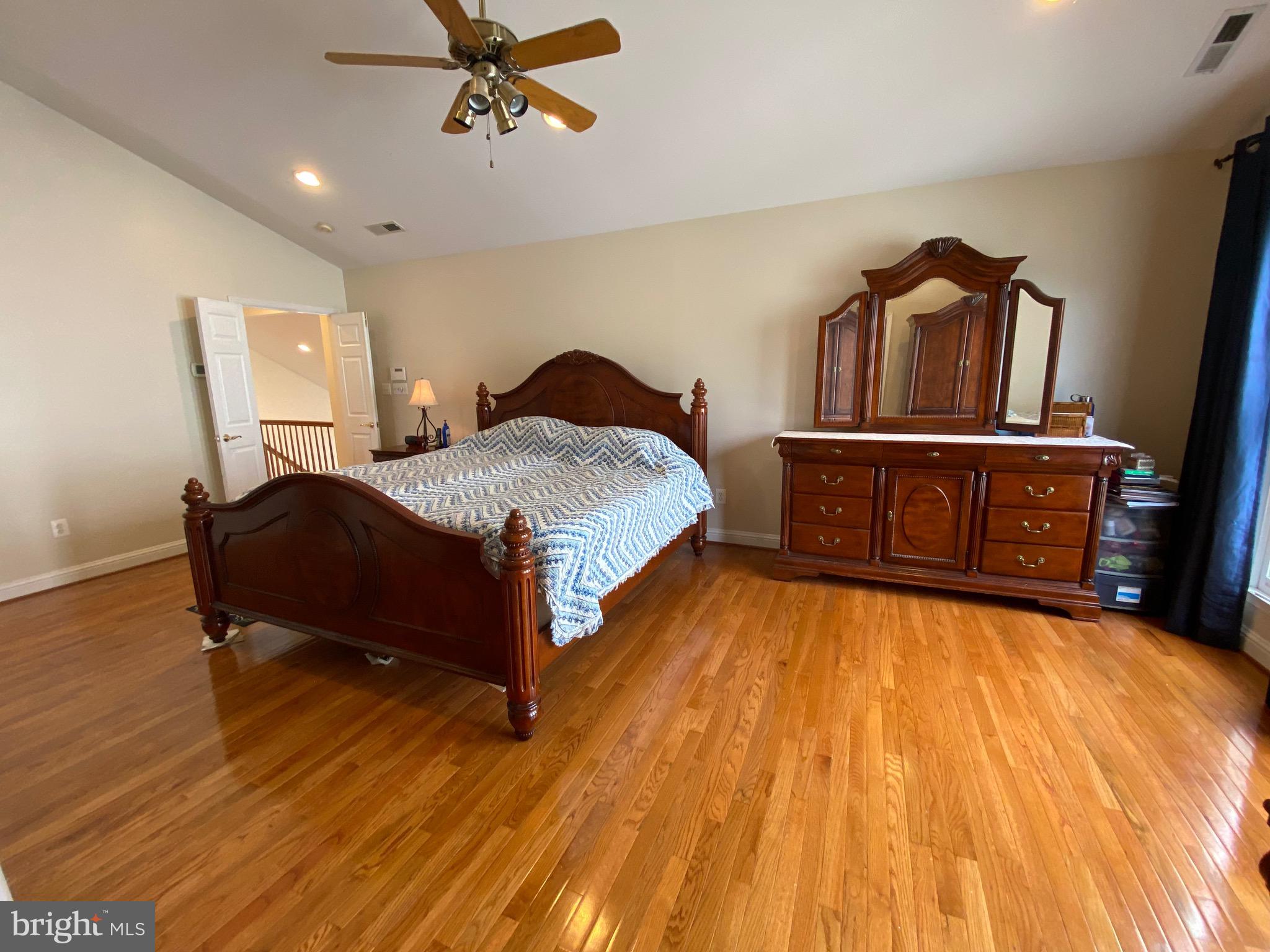 10614 Maplecrest Lane Potomac, MD 20854 - Photo 22 of 51