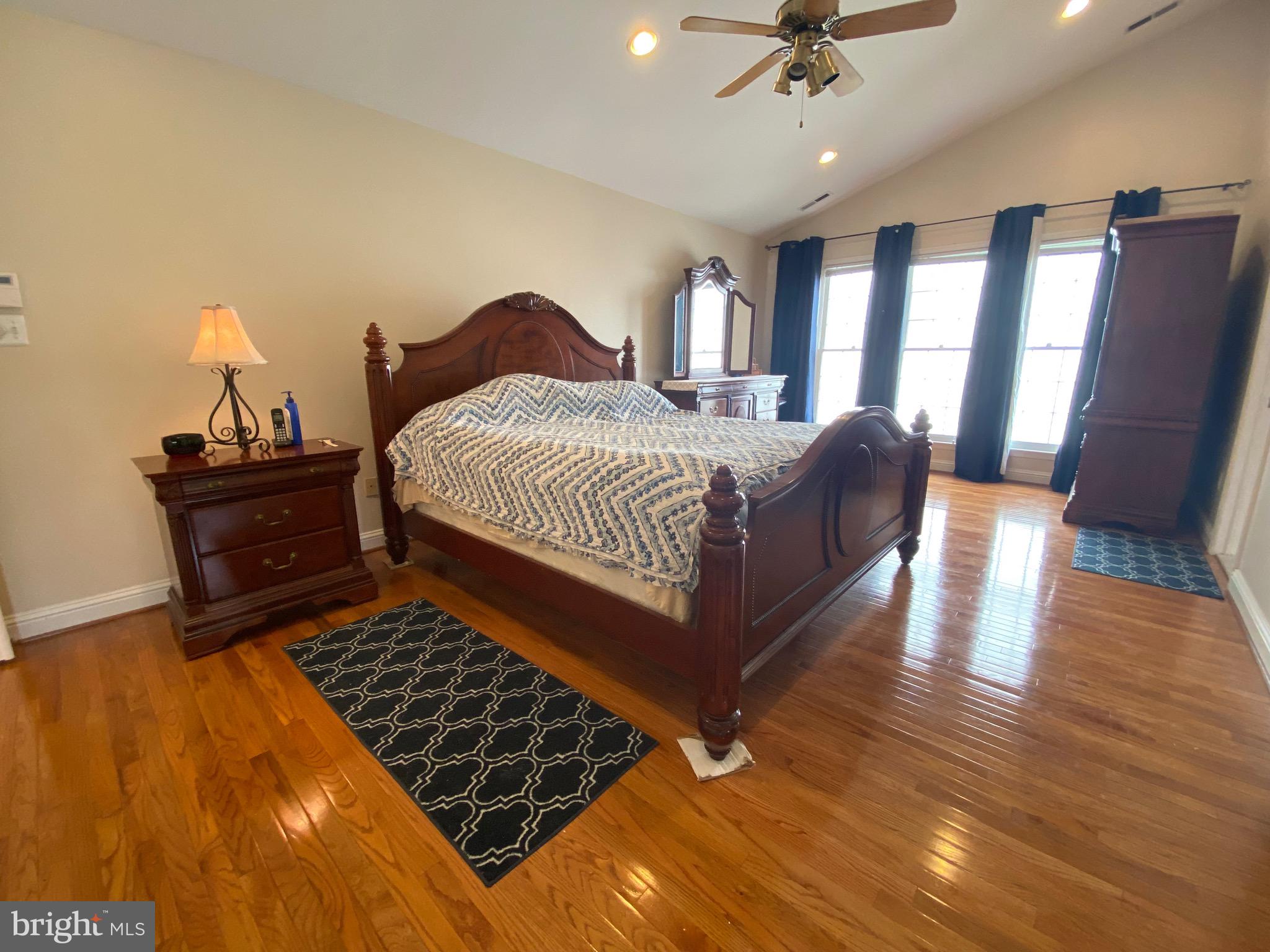10614 Maplecrest Lane Potomac, MD 20854 - Photo 23 of 51
