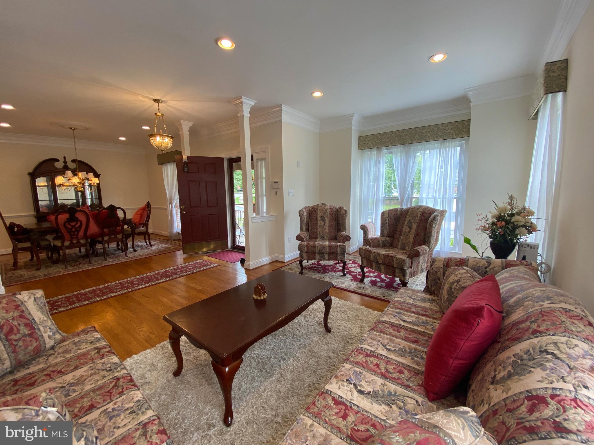 10614 Maplecrest Lane Potomac, MD 20854 - Photo 6 of 51 NEWER THAN THE MAJORITY OF OTHER RENTALS