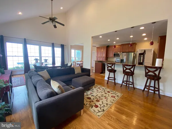 $5,500 | 10614 Maplecrest Lane, Potomac, MD 20854
