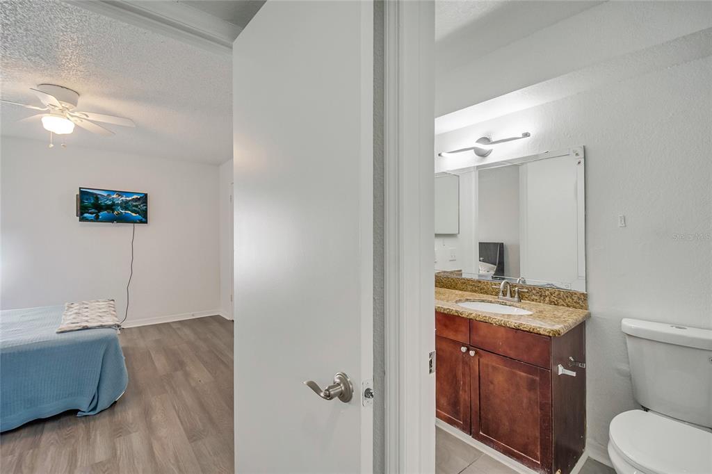 5120 Conroy Road, Unit 28 Orlando, FL 32811 - Photo 36 of 42