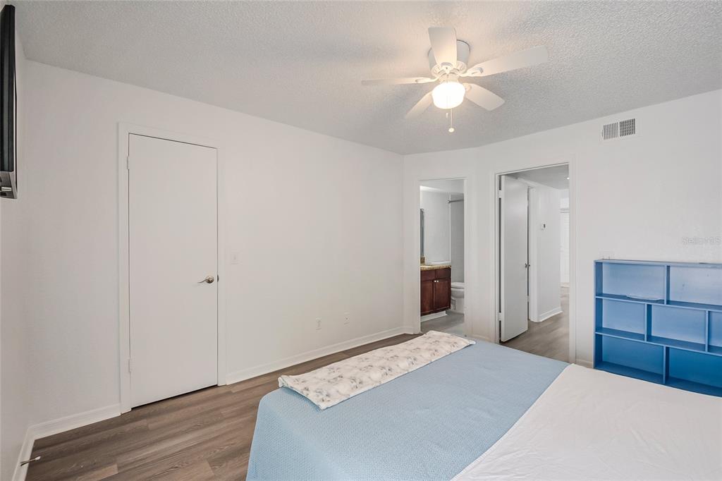 5120 Conroy Road, Unit 28 Orlando, FL 32811 - Photo 40 of 42