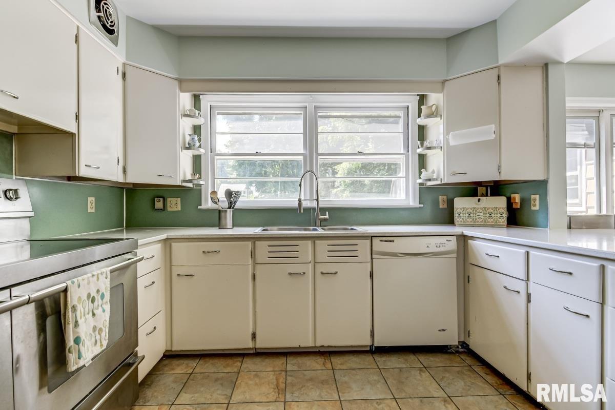 630 Williams Boulevard Springfield, IL 62704 - Photo 5 of 27 Gallery Image 5
