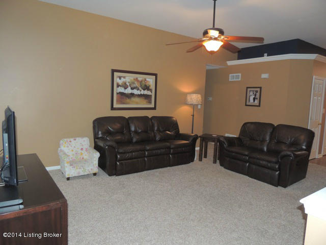 7206 Quindero Run Road Louisville, KY 40228 - Photo 5 of 21 Great Room