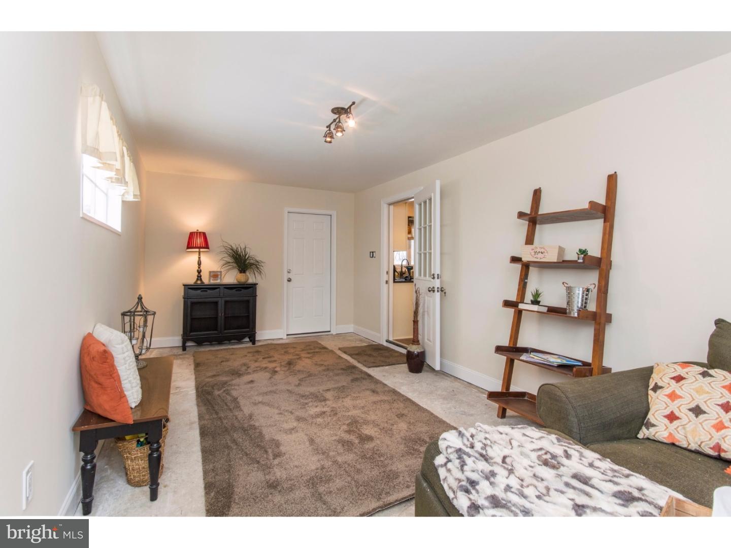 139 Terrace Road Levittown, PA 19056 - Photo 13 of 25 Family Room