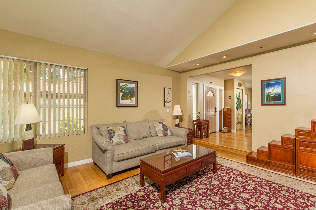 10945 Charing Cross Road Spring Valley, CA 91978 - Photo 4 of 25