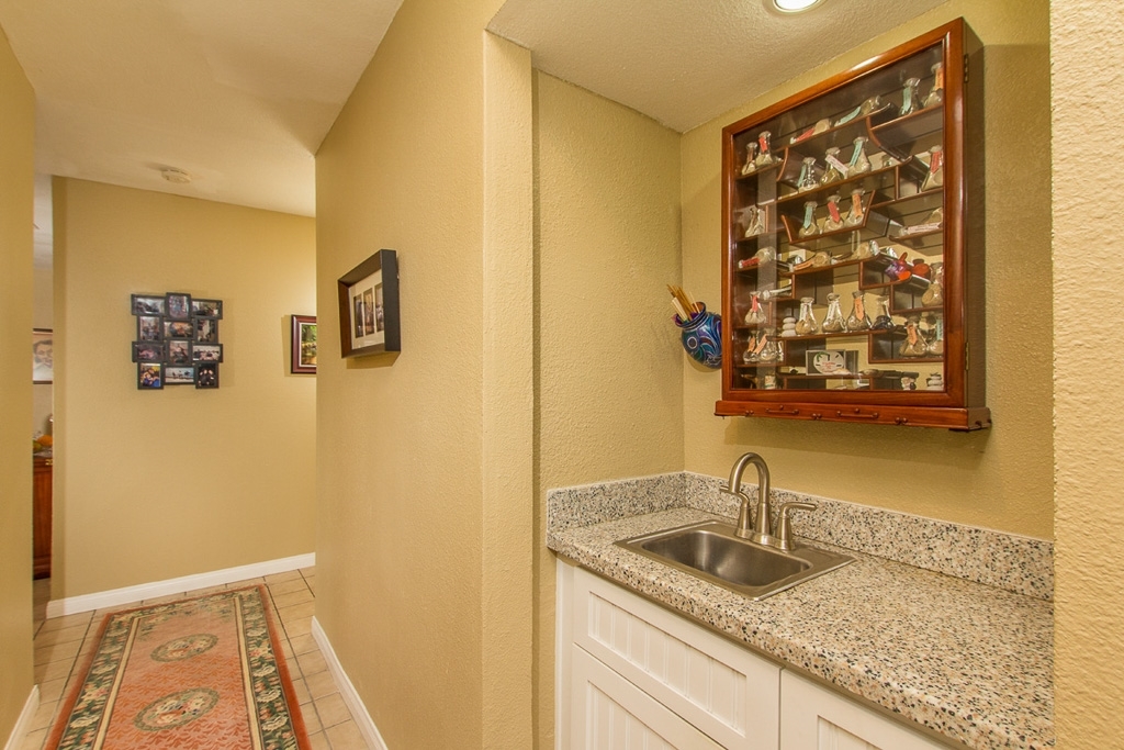 10945 Charing Cross Road Spring Valley, CA 91978 - Photo 7 of 25