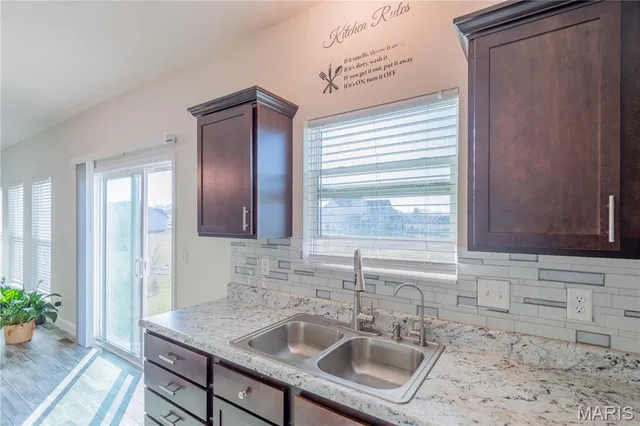 $349,900 | 3945 Beechmont Circle, Belleville, IL 62226