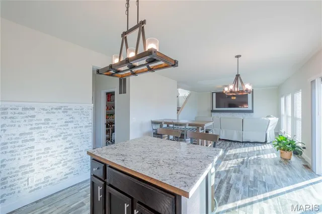 $349,900 | 3945 Beechmont Circle, Belleville, IL 62226