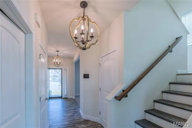 $349,900 | 3945 Beechmont Circle, Belleville, IL 62226