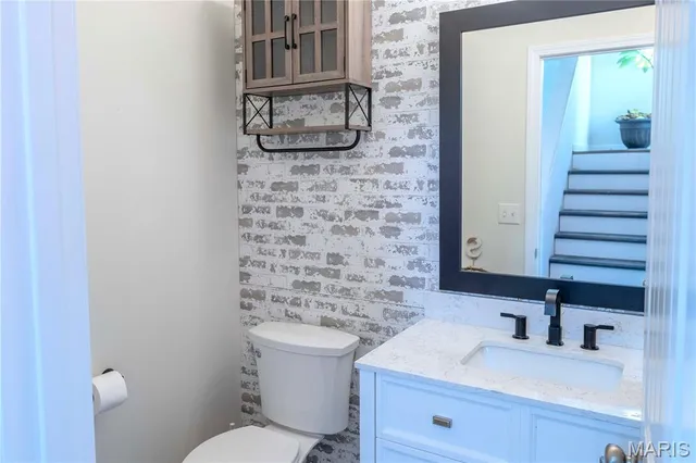 $349,900 | 3945 Beechmont Circle, Belleville, IL 62226