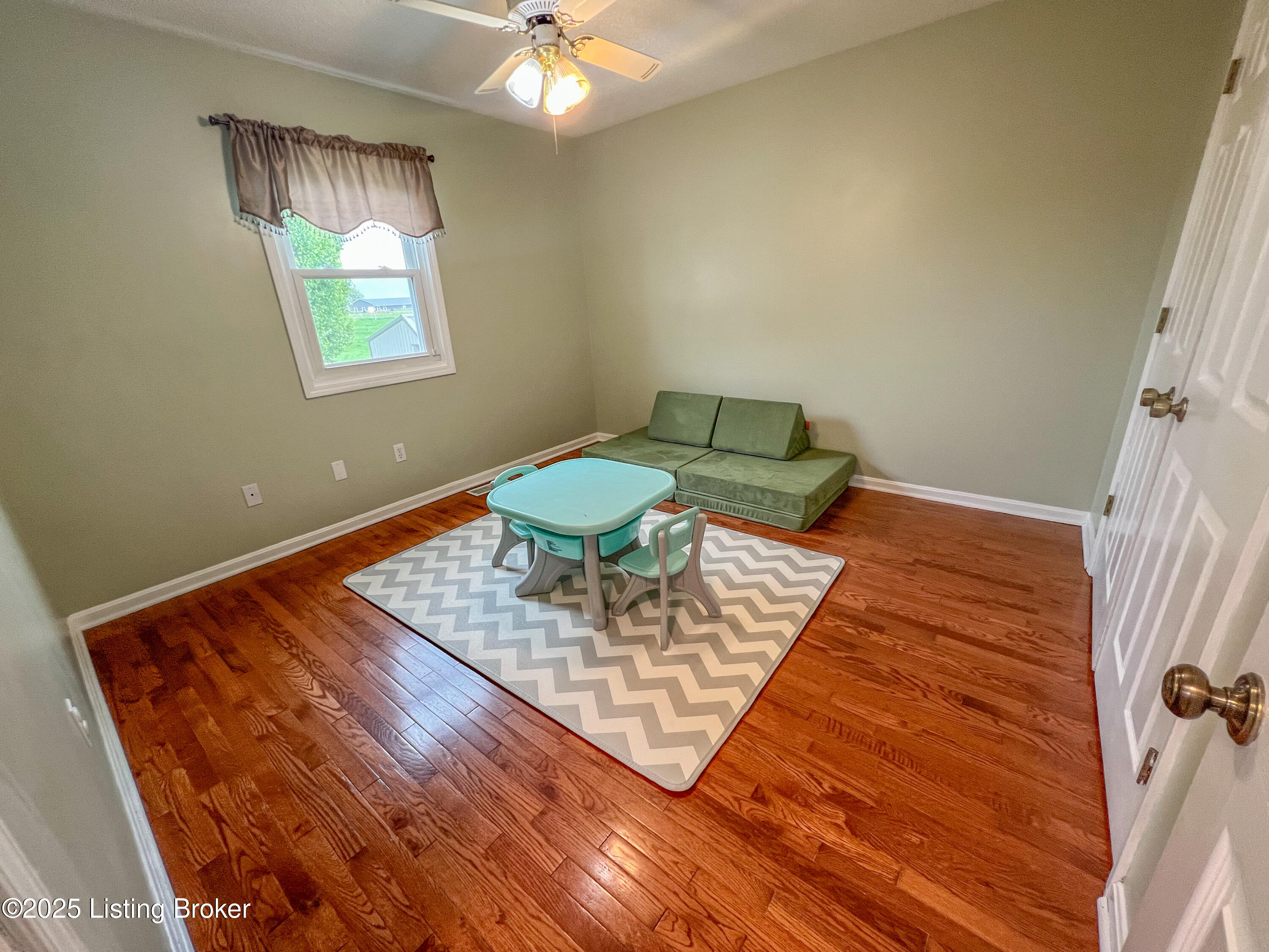 1264 Ray Priddy Road Leitchfield, KY 42754 - Photo 13 of 40 IMG_2641