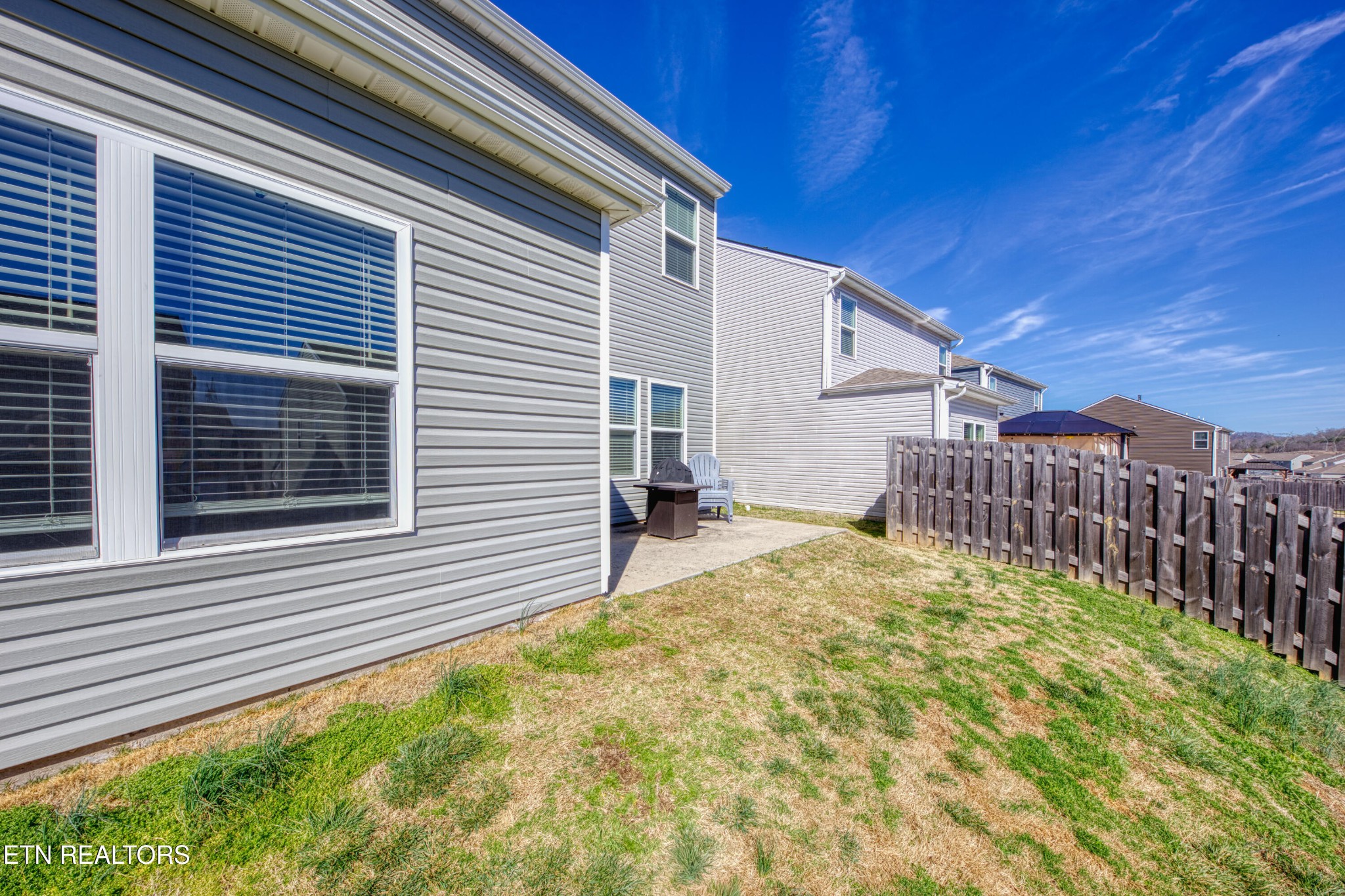 155 Ibis Loop Oak Ridge, TN 37830 - Photo 20 of 20 a view of a house with a balcony