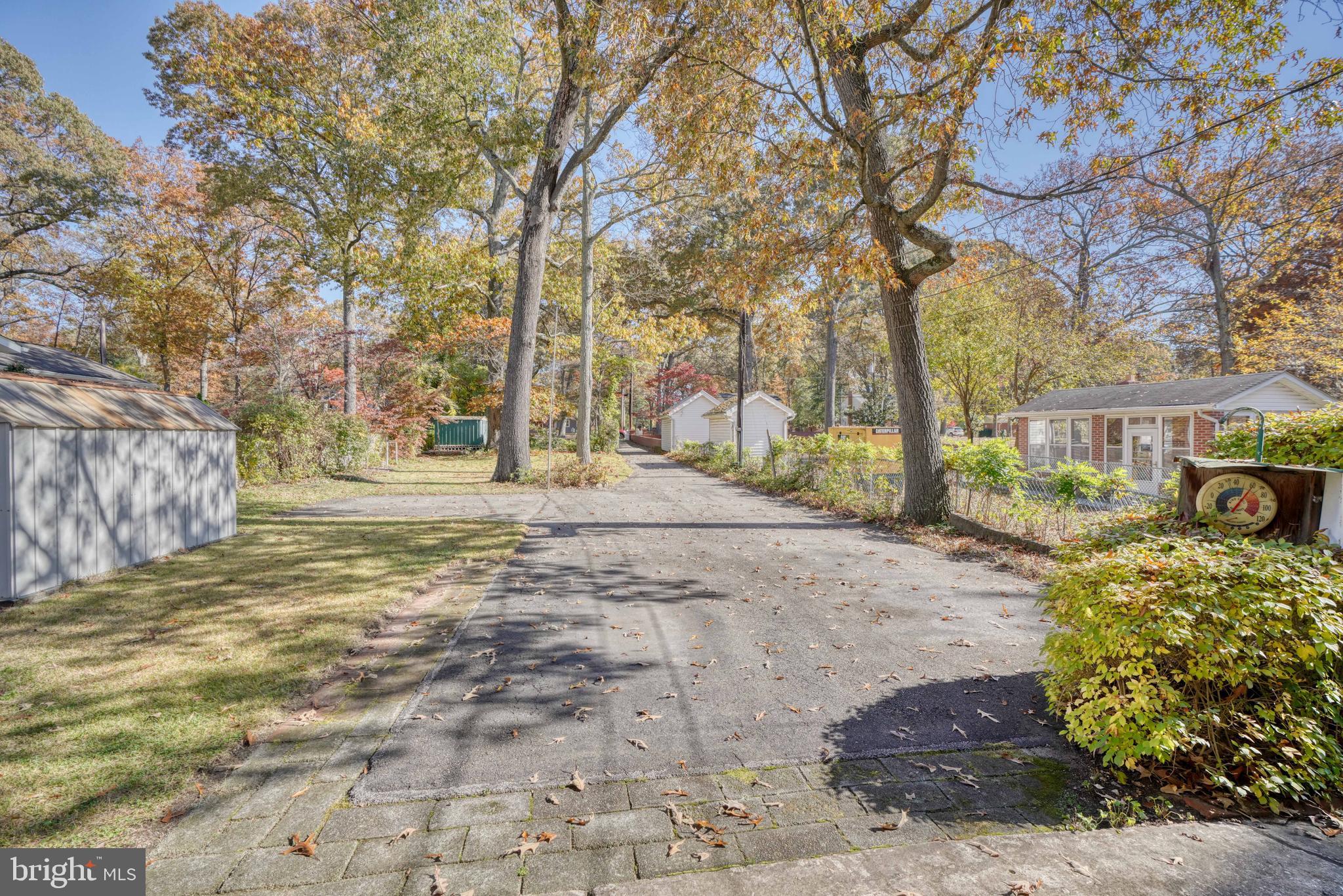 214 Beachwood Road Pasadena, MD 21122 - Photo 3 of 36 Gallery Image 3