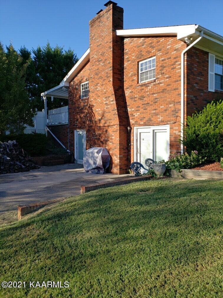 7909 Griffith Road Knoxville, TN 37938 - Photo 2 of 17 34A762E0-FA65-4BA8-9648-0B36B625FA36
