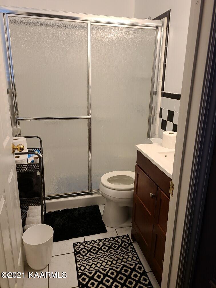 7909 Griffith Road Knoxville, TN 37938 - Photo 14 of 17 89792495-D7C4-46C1-9CE1-BFB79C144505