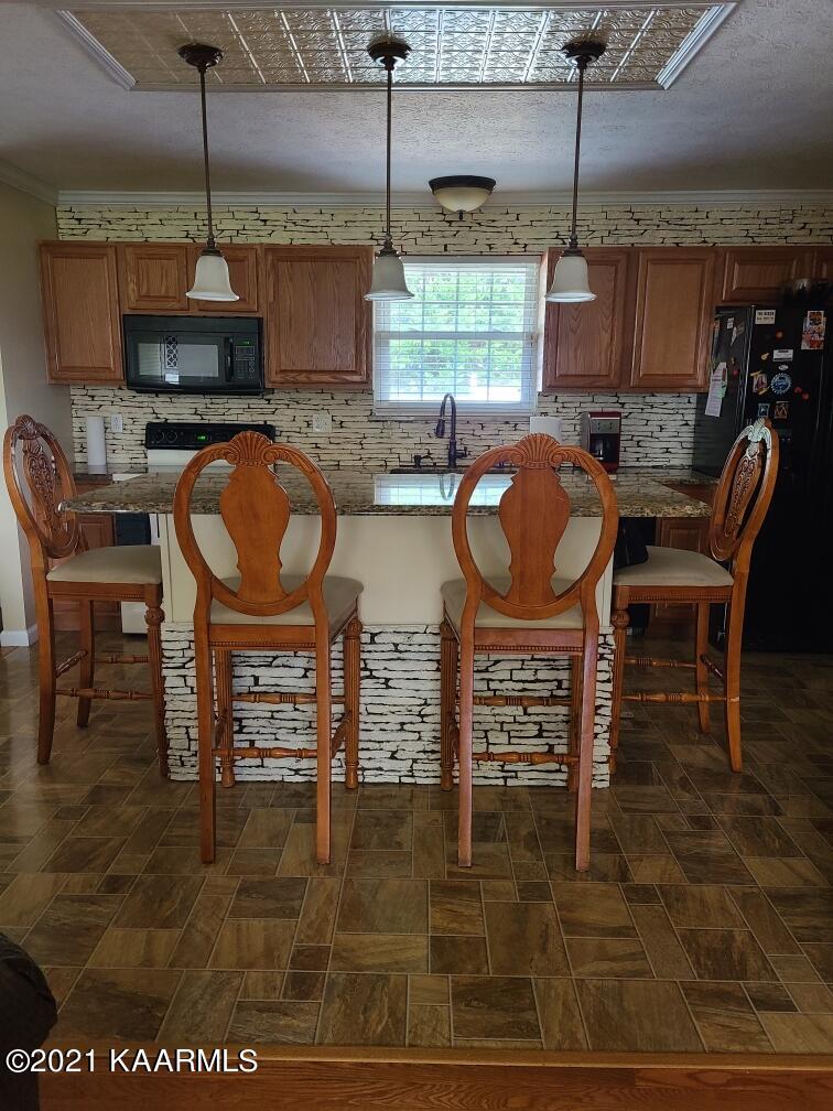 7909 Griffith Road Knoxville, TN 37938 - Photo 6 of 17 8A5A1924-302C-4538-9946-394BDD718156
