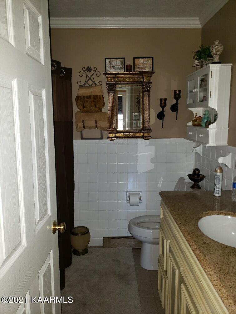 7909 Griffith Road Knoxville, TN 37938 - Photo 9 of 17 5D97E7DD-A6E6-4B6C-B48F-F0C64FE691B5