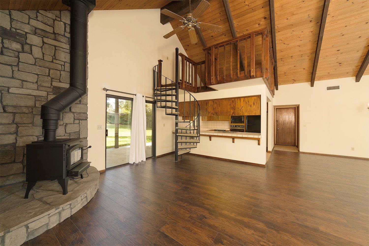 18855 Shell Drive Madera, CA 93638 - Photo 8 of 40 Gallery Image 8