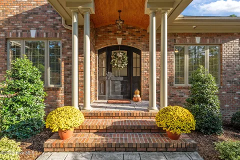 $1,588,000 | 11 Whithorn Court, Pinehurst, NC 28374
