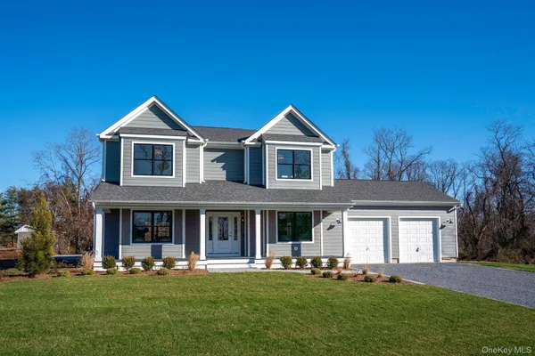 $1,895,000 | 3225 Stanley Road, Mattituck, NY 11952