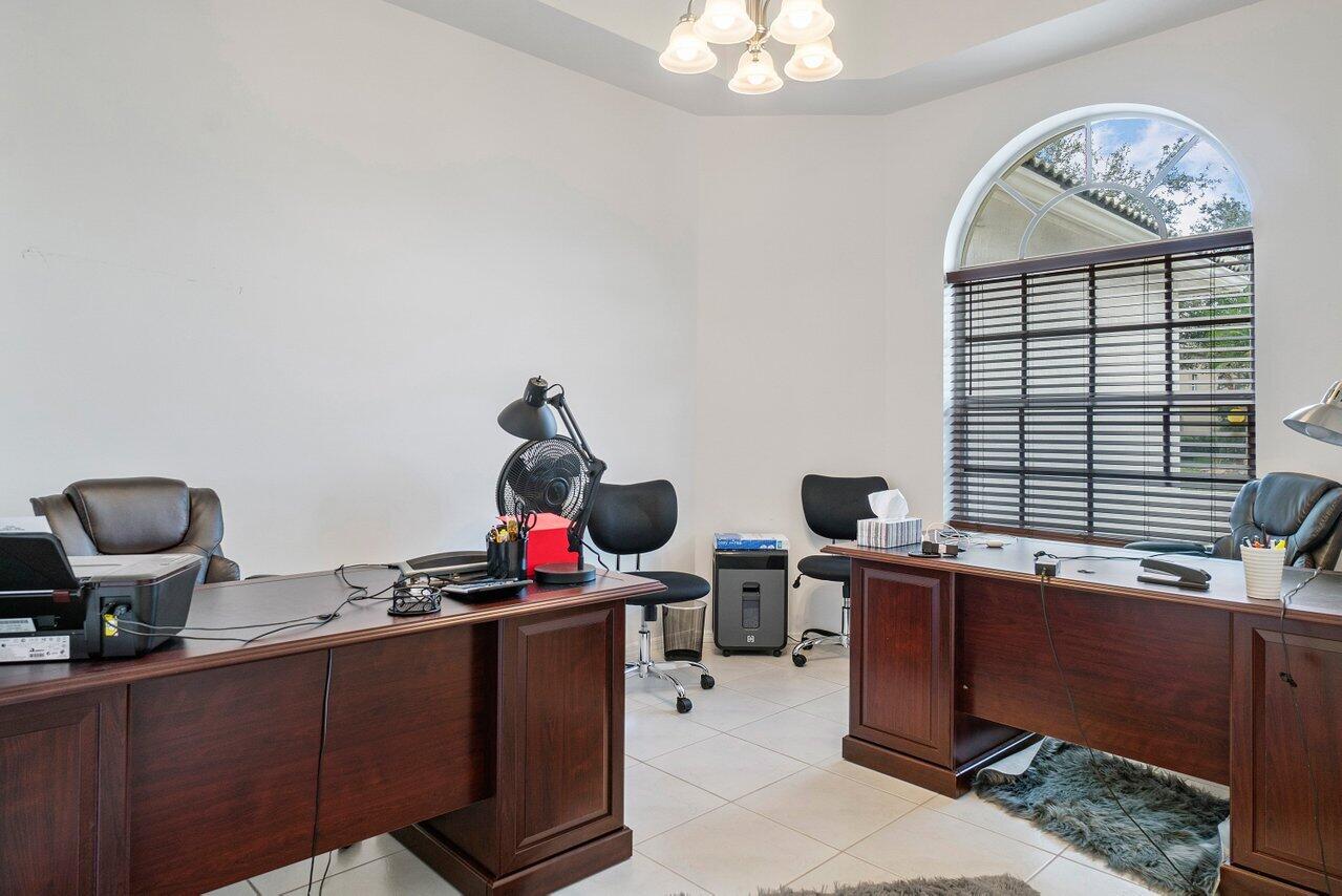 11314 Edgewater Circle Wellington, FL 33414 - Photo 14 of 31 017-11314EdgewaterCir-Wellington-FL-SMAL