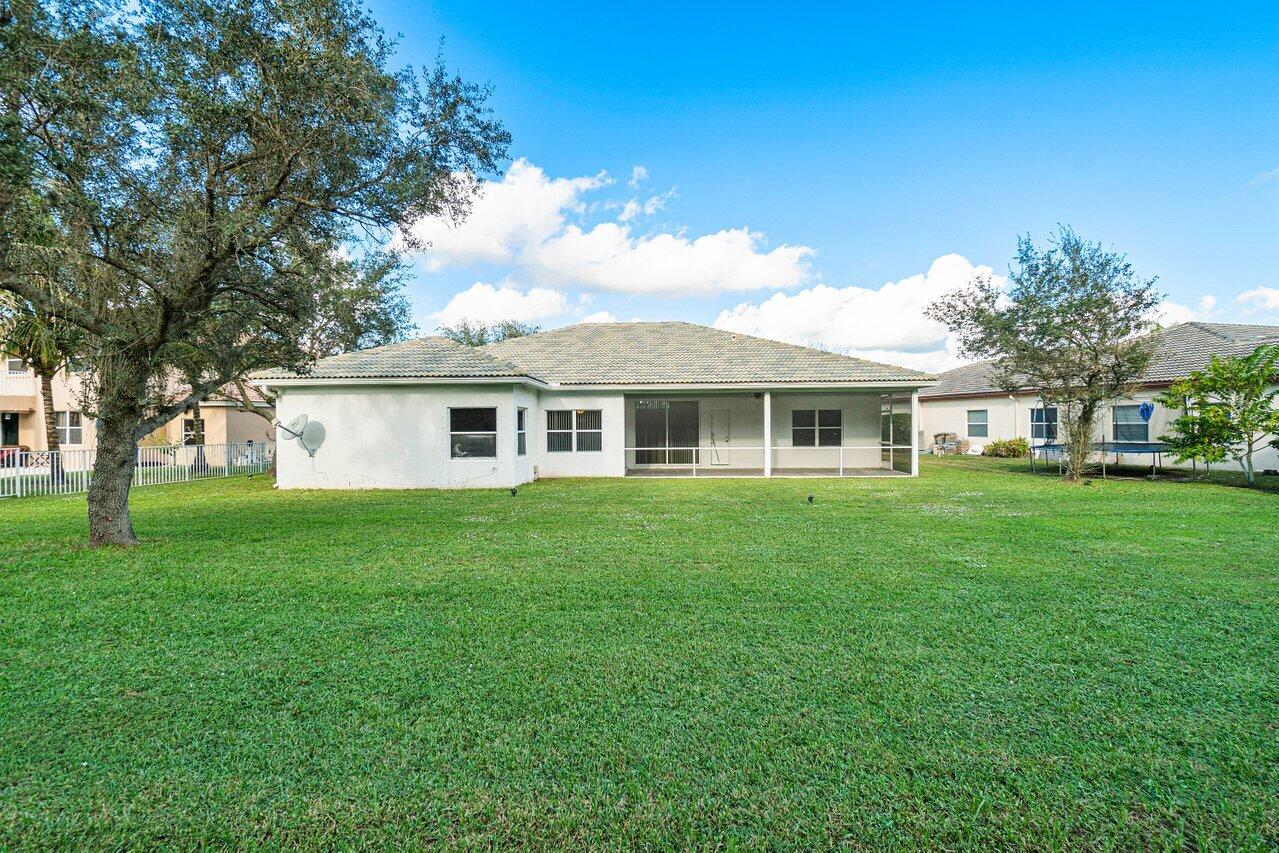 11314 Edgewater Circle Wellington, FL 33414 - Photo 26 of 31 034-11314EdgewaterCir-Wellington-FL-SMAL