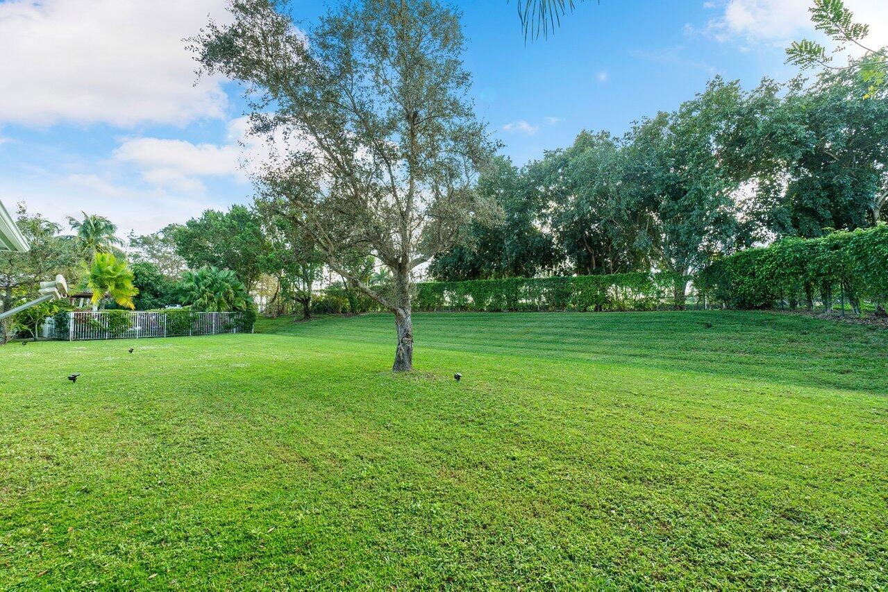 11314 Edgewater Circle Wellington, FL 33414 - Photo 27 of 31 033-11314EdgewaterCir-Wellington-FL-SMAL