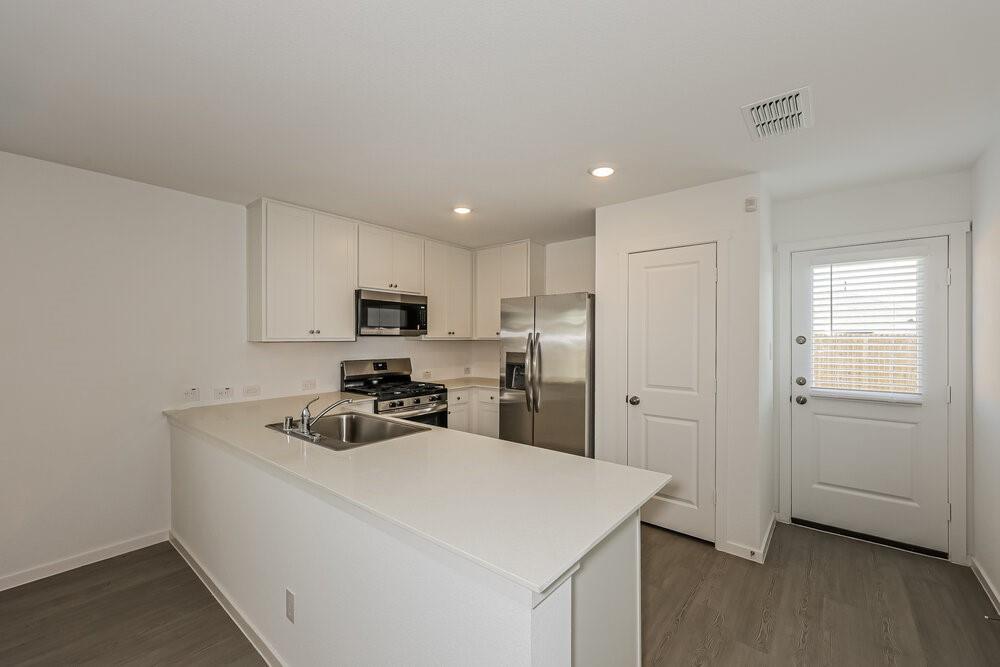 1714 Crossbill Street Forney, TX 75126 - Photo 6 of 16