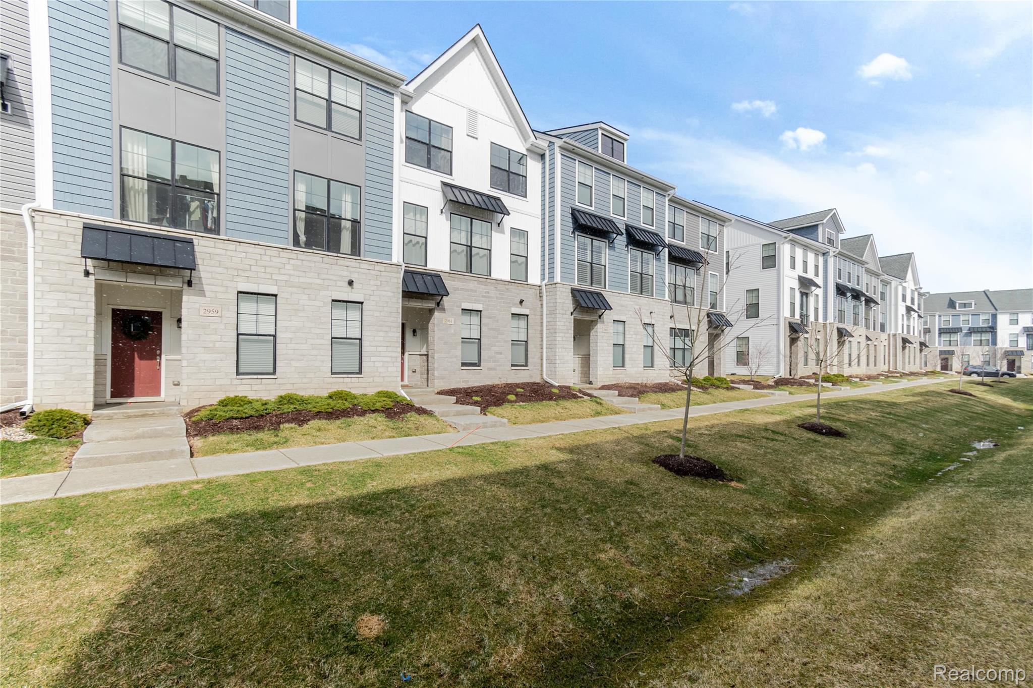2963 Aughton Road Ann Arbor, MI 48105 - Photo 2 of 46 2963 Aughton-6.jpg
