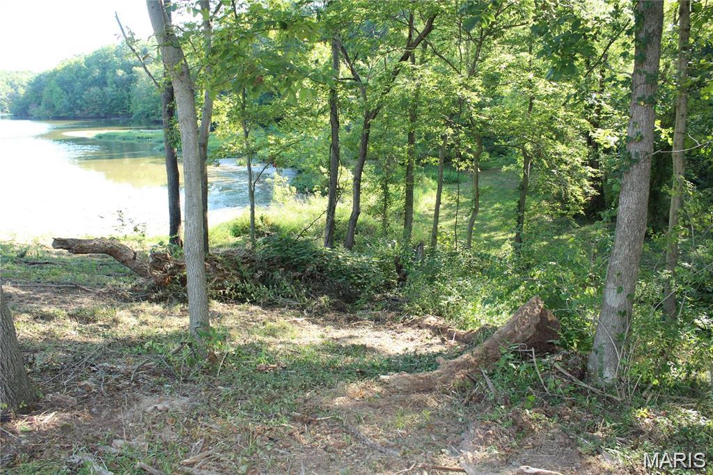 127 Quail Hollow Road Greenville, IL 62246 - Photo 15 of 18 Gallery Image 15