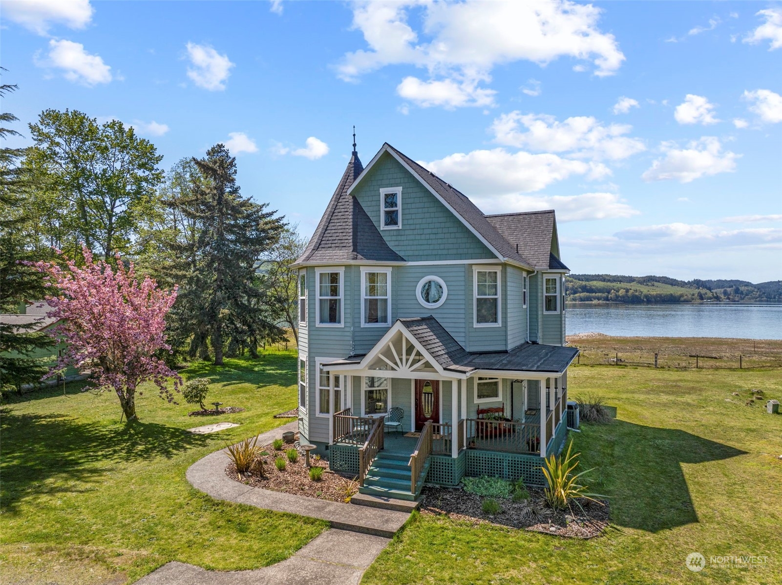 205 Ostervold Road Cathlamet, WA 98612 - Photo 1 of 40 Gallery Image 1