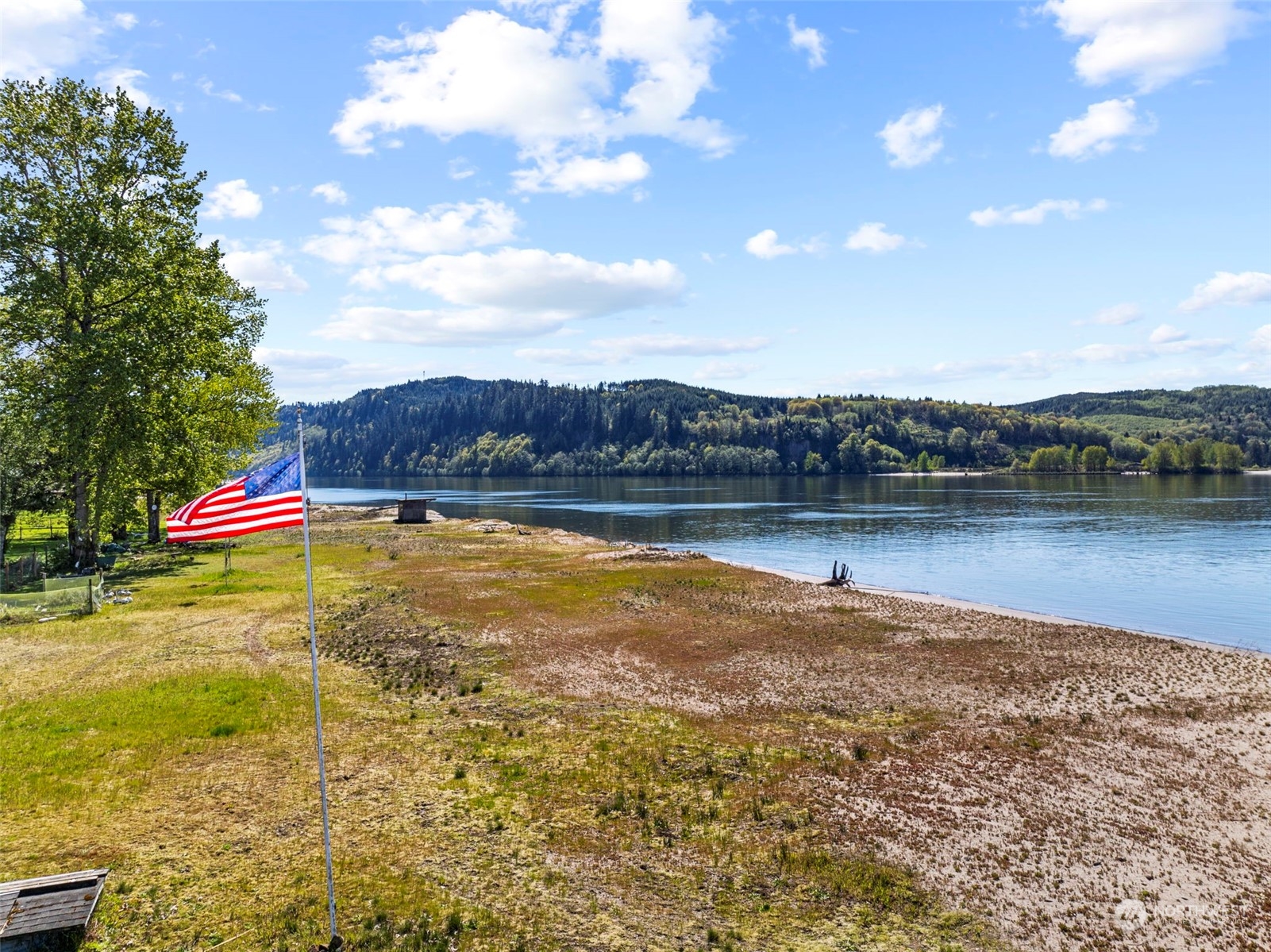205 Ostervold Road Cathlamet, WA 98612 - Photo 8 of 40 Gallery Image 8