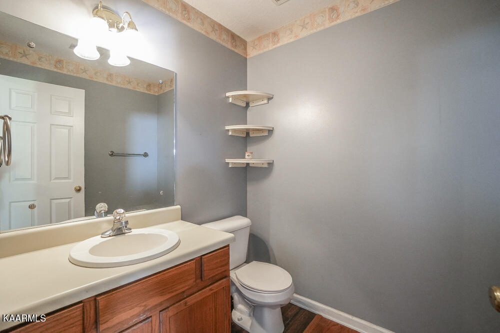 1146 Mortons Meadow Road Knoxville, TN 37932 - Photo 37 of 54 Primary Bath