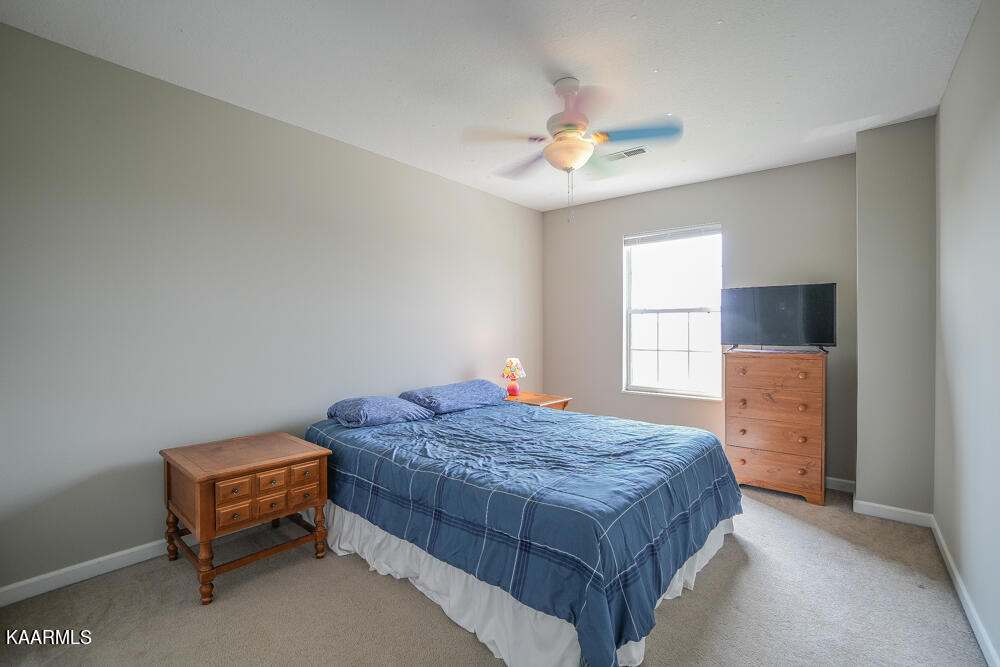 1146 Mortons Meadow Road Knoxville, TN 37932 - Photo 42 of 54 2nd Bedroom