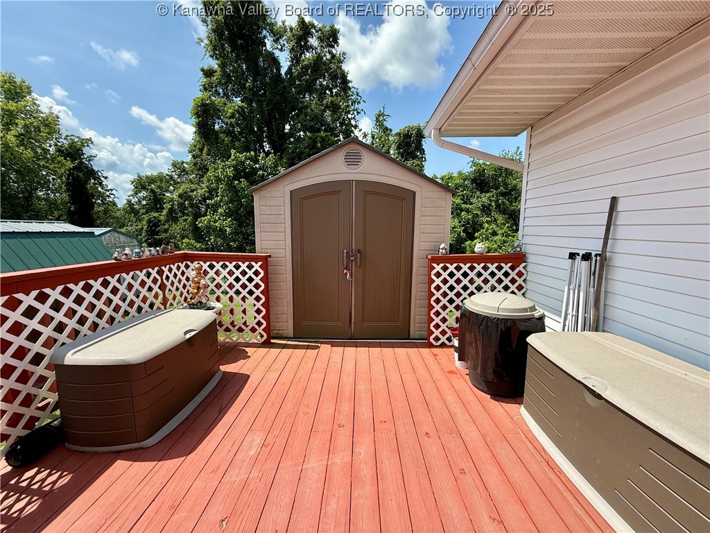 169 Myrtle Tree Road South Charleston, WV 25309 - Photo 34 of 42 Gallery Image 34