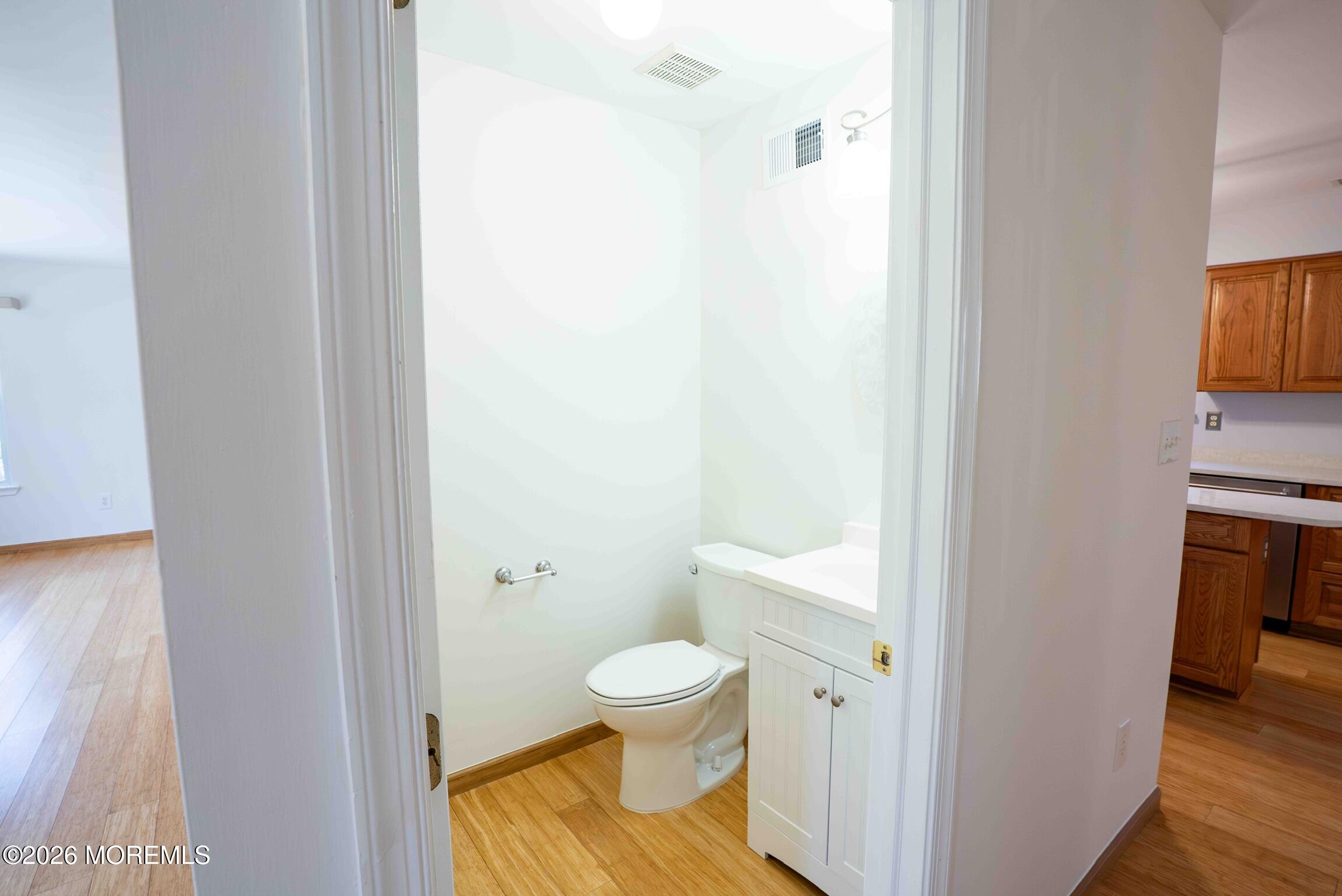 6 Abbey Road Jackson, NJ 08527 - Photo 22 of 24 22 - Half Bath