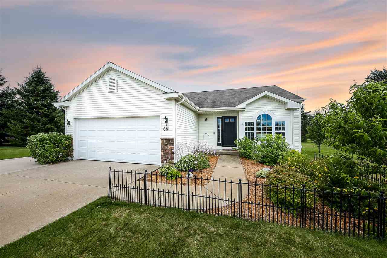 681 Strohm Road Traverse City, MI 49696 - Photo 1 of 32 1865353.JPG