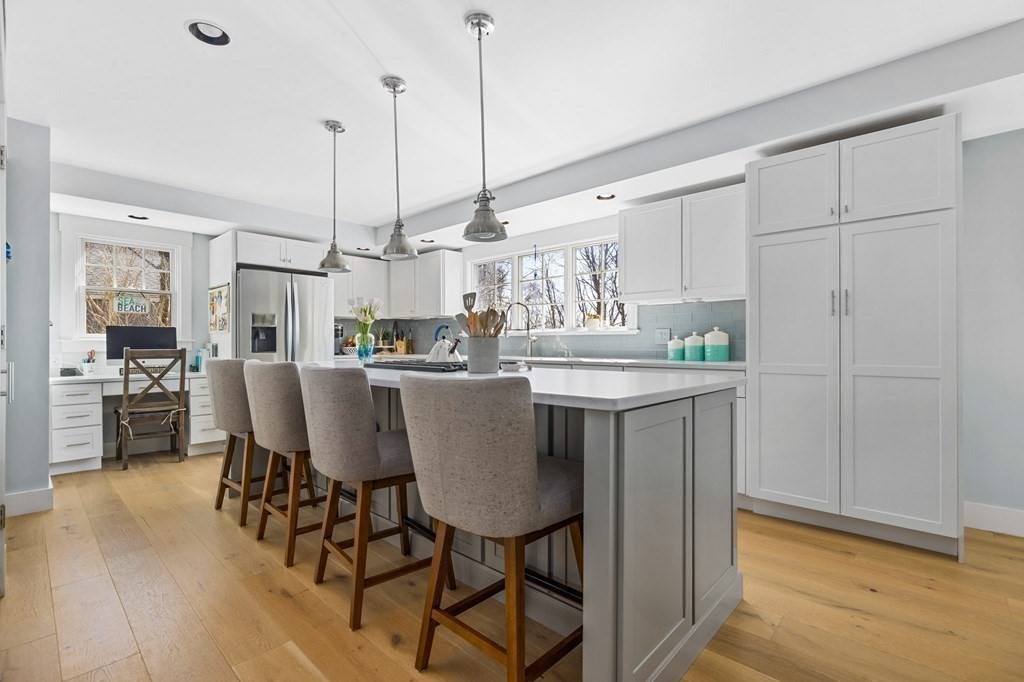 68 Gilson Road Scituate, MA 02066 - Photo 8 of 28 Gallery Image 8